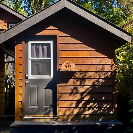 The Hiker Huts Hotell Port Renfrew Eksteriør bilde